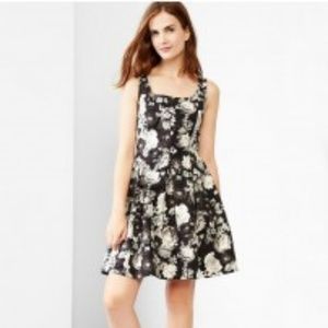 NWT Grey Floral tank dress w Pockets!! sz 2P